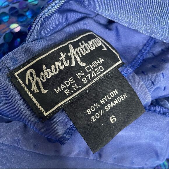 Vintage 90s Iridescent Blue Sequin Open Back Slit Dress by Robert Anthony Size 6 - Picture 6 of 9